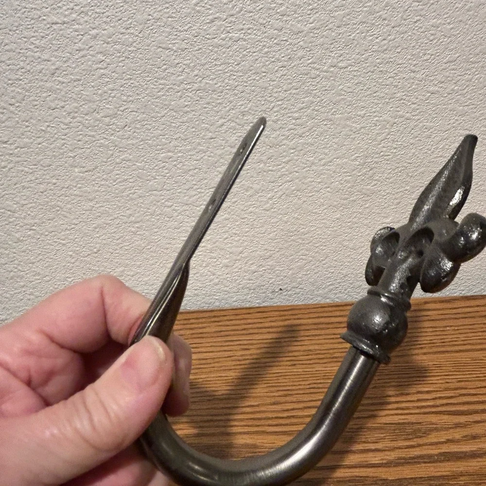 Decorative Black Metal Wall Hook